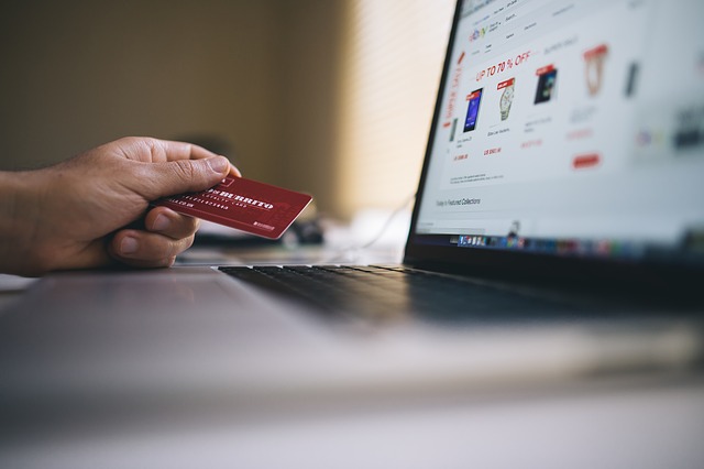 Comment être réellement propriétaire de sa boutique en ligne ?